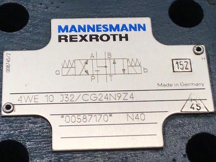 Used MANNESMANN REXROTH Valve 4WE 10 J32 4WE10J32/CG24N9Z4 #137661