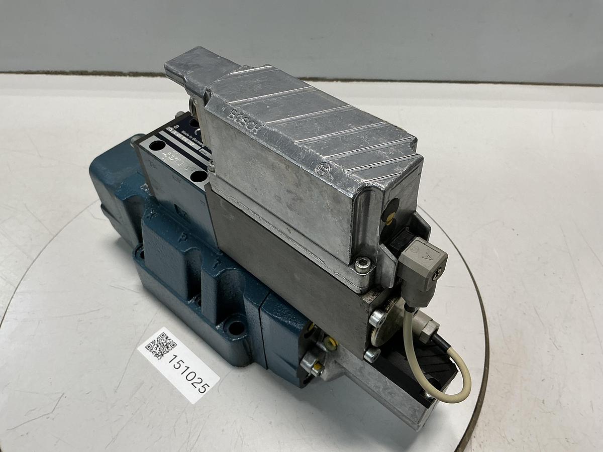 Used BOSCH 0 811 404 607