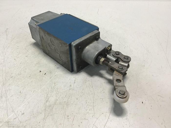 Used REXROTH Valve 54WMRC10X7032YAWSO123 Used