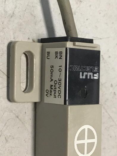 Used FUJI ELECTRIC Proximity Switch PE-B4D3 #128406
