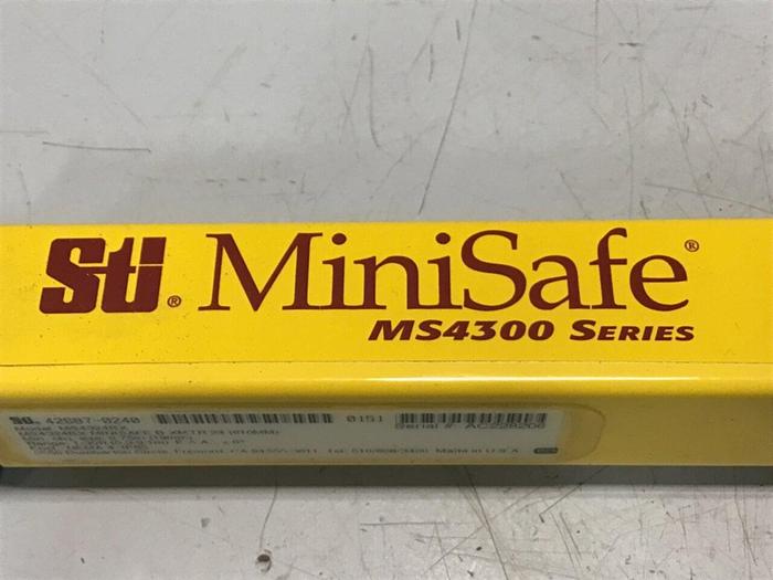 Used STI Light Curtain Transmitter MS4324BX #132305