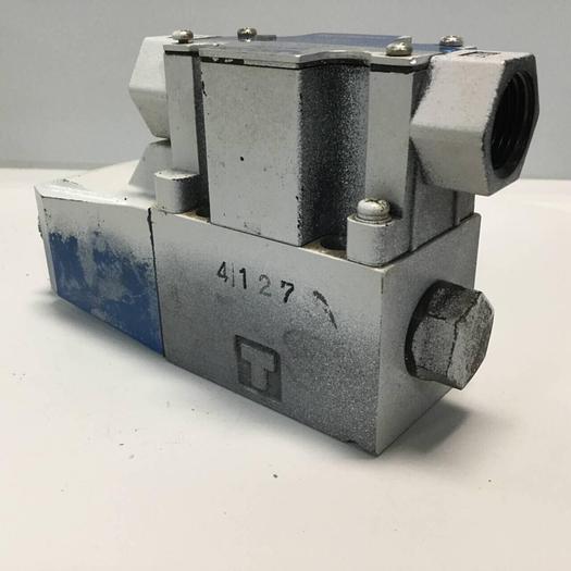 Used VICKERS Tokimec Directional Control Valve DG4V-3-2AL-M-P7-H-7-50 #91787