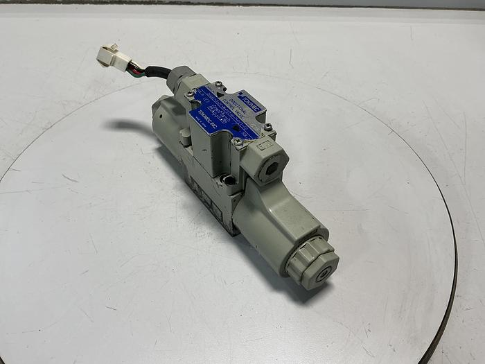 Used TOKIMEC DG4VC-3-2C-M-PS1-H-7-PC1-52