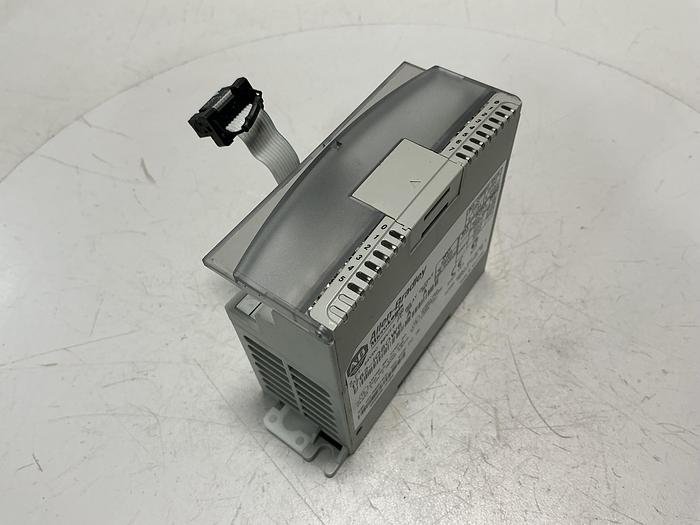 Used ALLEN BRADLEY 1762-IQ8OW6 SER A