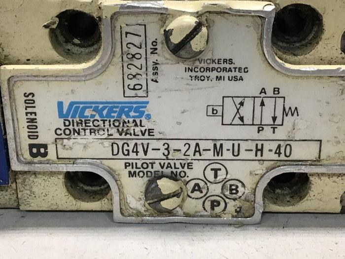 Used VICKERS Pilot Valve DG4V32AMUH40 #130513