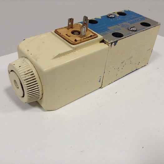 Used VICKERS Valves DG4V-3-2AL-M-U-HL7-60 #89827