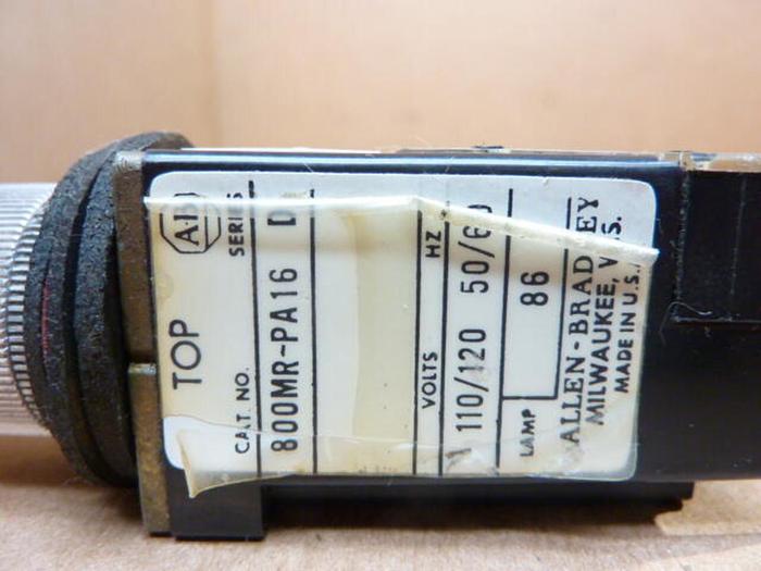Used ALLEN BRADLEY Push Button 800MR-PA16 AMBER #38136