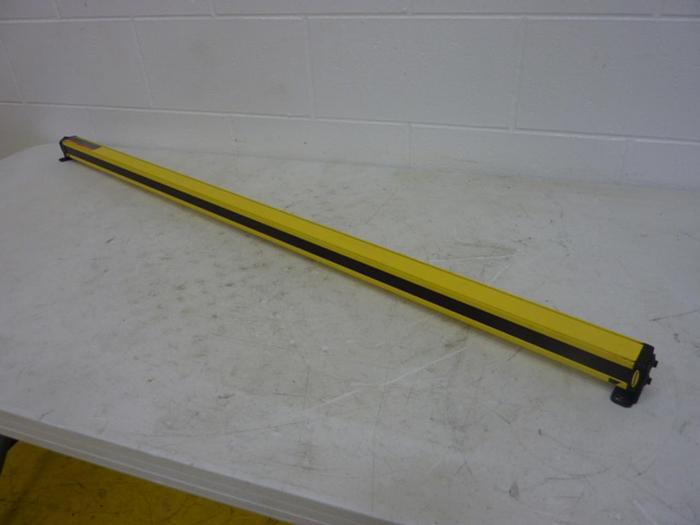 Used SICK OPTIC ELECTRONIC Light Curtain Transmitter MSE4824Y Used