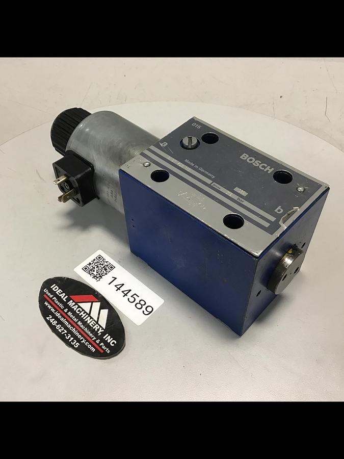 Used BOSCH 0 811 403 017 Valve Used #144607