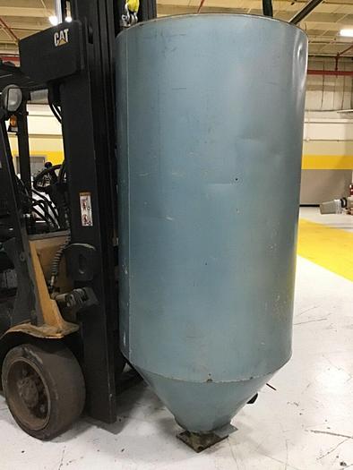 Used CONAIR FRANKLIN 735 LB Capacity Drying Hopper w/ Shutoff 1805390400 Used