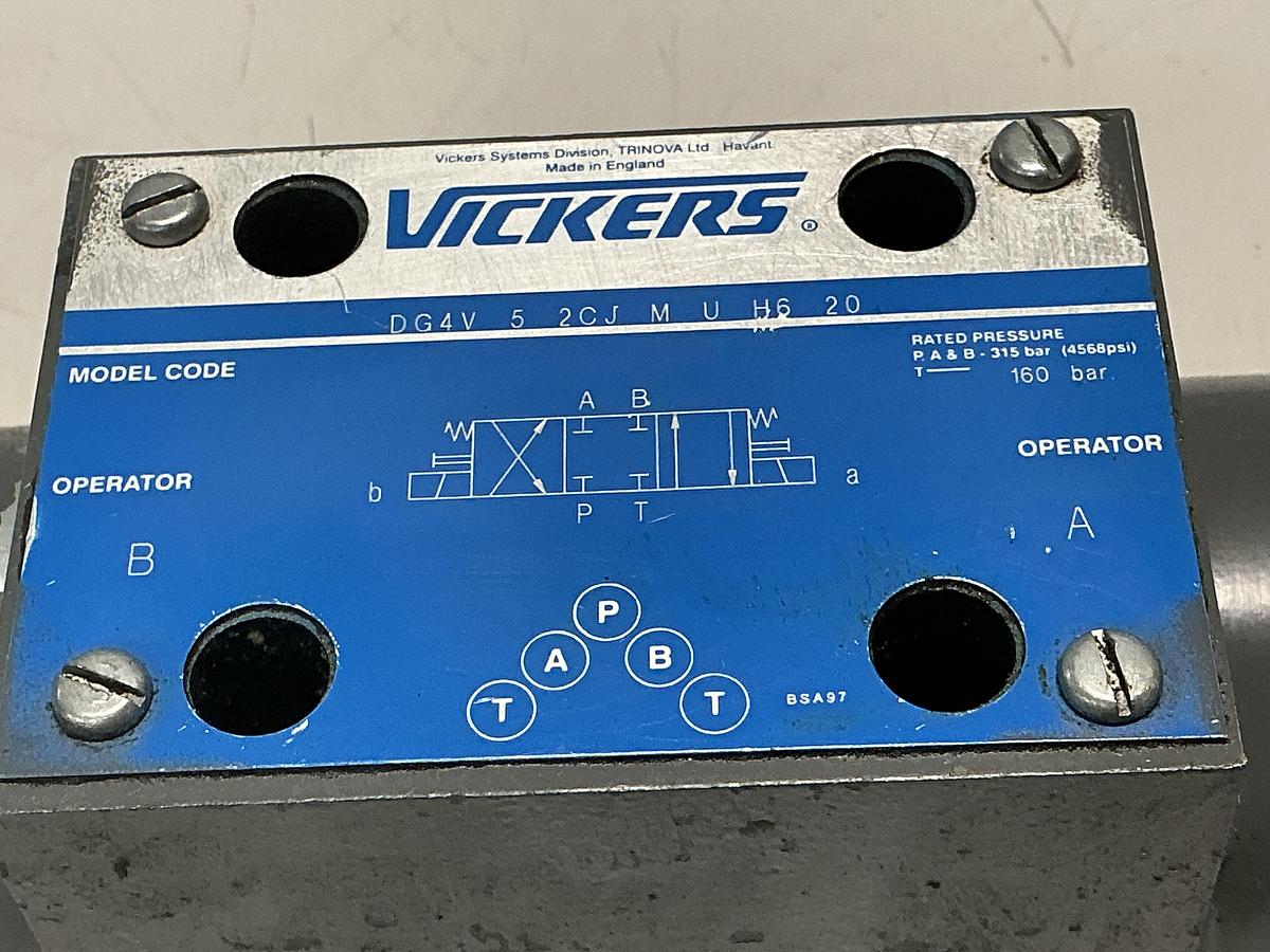 Used VICKERS DG4V 5 2CJ M U H6 20