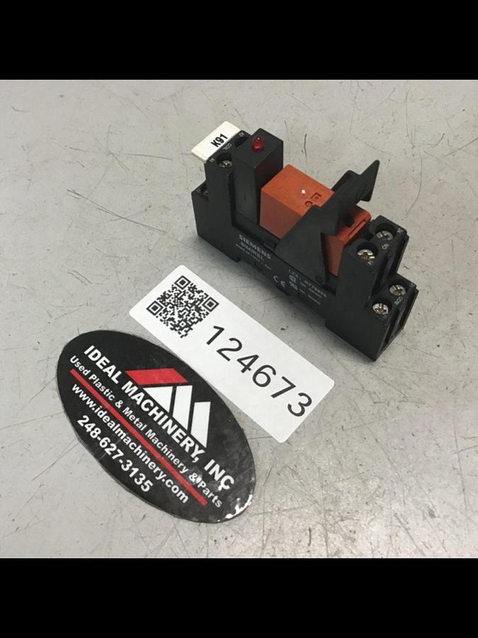 Used SIEMENS Relay LZXRT4A4L24 USED