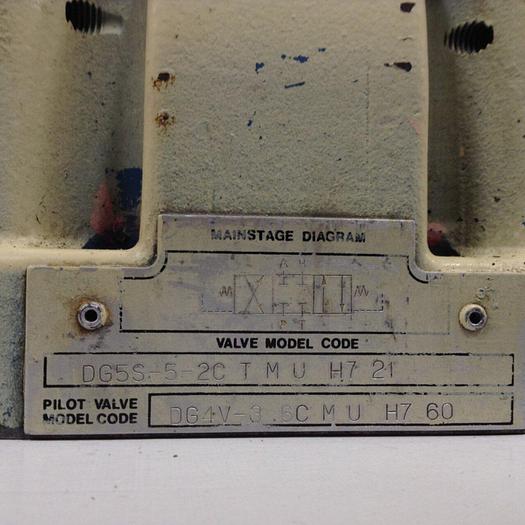 Used VICKERS Directional Control Valve DG5S52CTMUH721 #89820