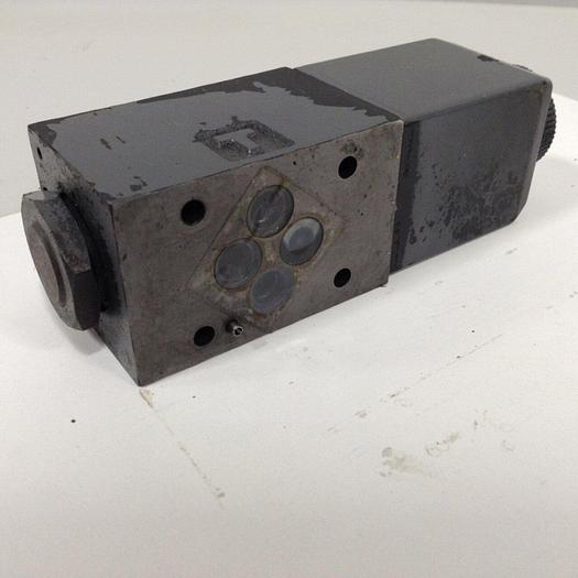 Used VICKERS Directional Hydraulic Valve DG4V322AMUHL760 Used