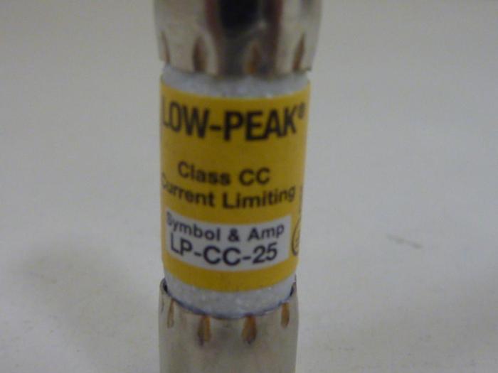 Used BUSSMANN 25 Amp Fuse LP-CC-25 #62261