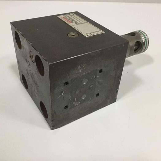 Used MOOG Valve CCE25A6RH1X06 #90738