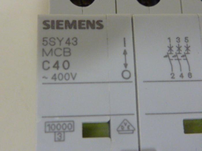 Used SIEMENS 40 Amp Circuit Breaker 5SY4340-7 #46943