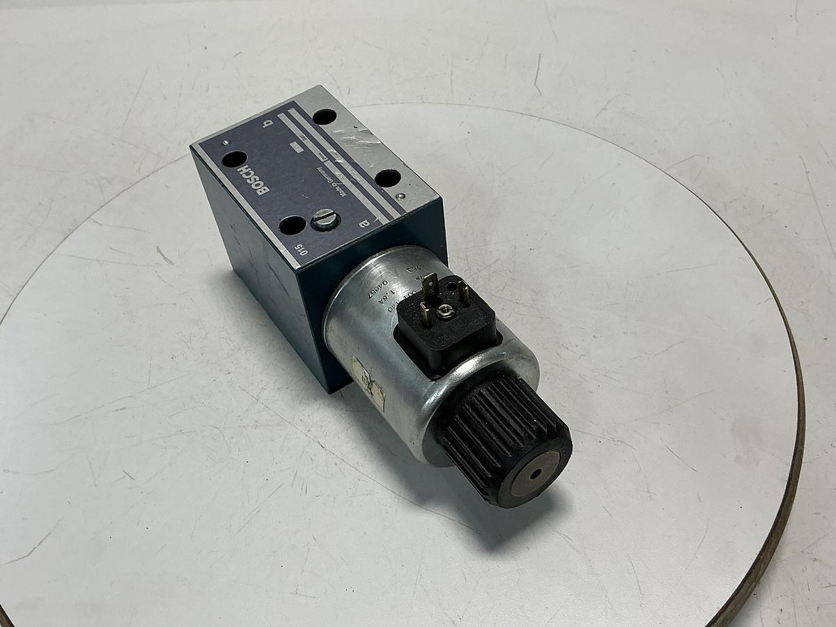 Used BOSCH 0 810 001 876