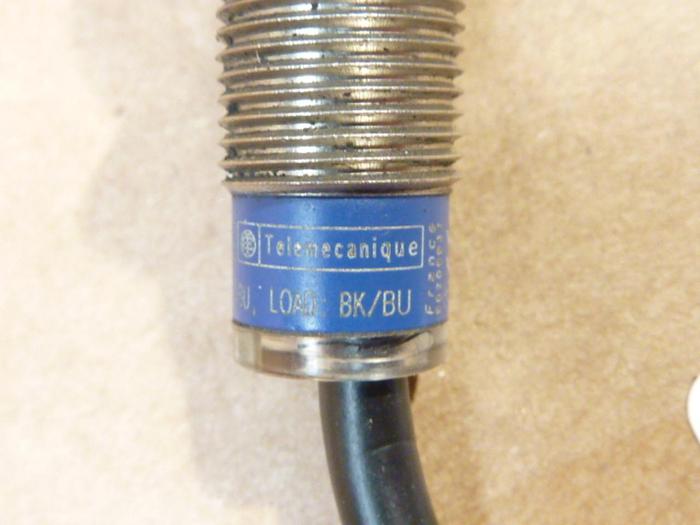 Used TELEMECANIQUE Sensor XS2M12PA340 #40828