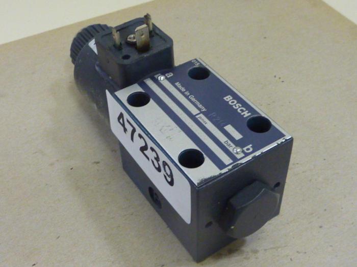 Used BOSCH Directional Valve 0 810 091 227 #47239