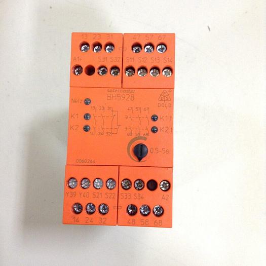 Used E DOLD & SOHNE KG Safety  Relay BH5928 #83468