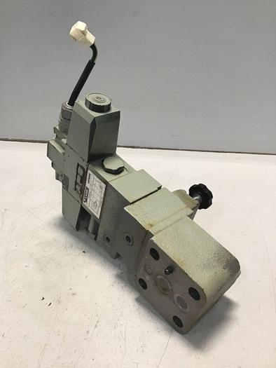 Used VICKERS Valve TCG30-03-FV-10 Used