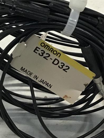 Used OMRON Fiber Optic Sensor E32-D32 #128676