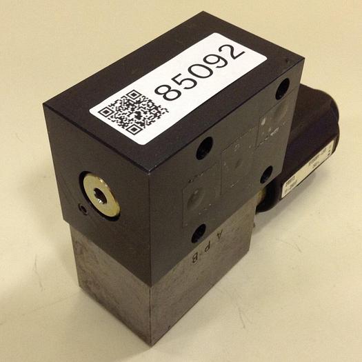 Used MOOG Valve CCE30C1RE06SORC #85092