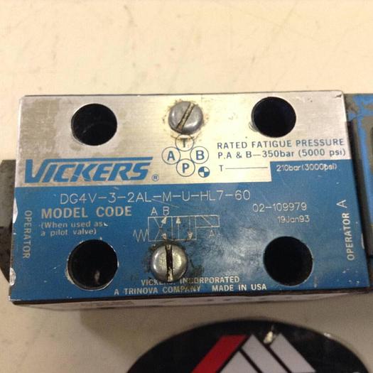 Used VICKERS Valves DG4V-3-2AL-M-U-HL7-60 #73601