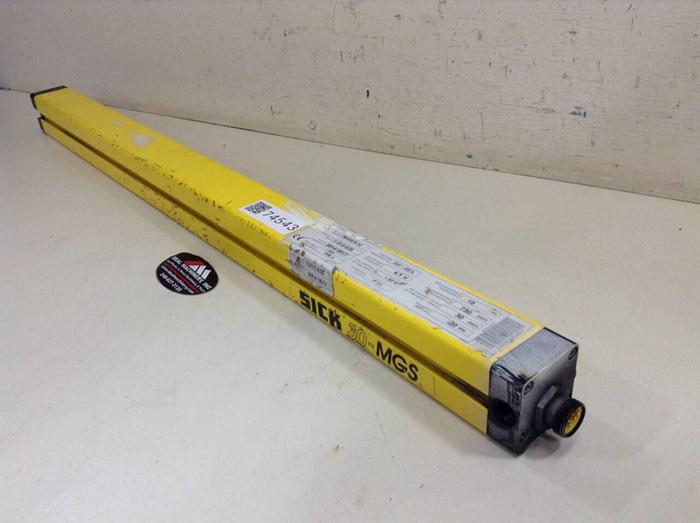 Used SICK OPTIC ELECTRONIC Light Curtain Sender MGSS75-12 #74543