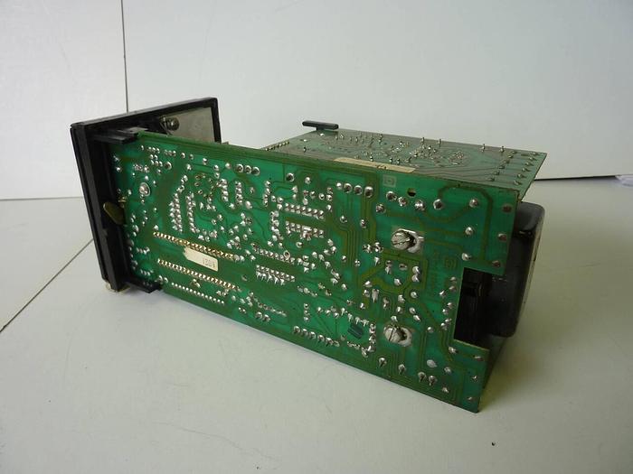 Used BARBER COLMAN Temperature Controller 585C-00056-000-0-05 #34498