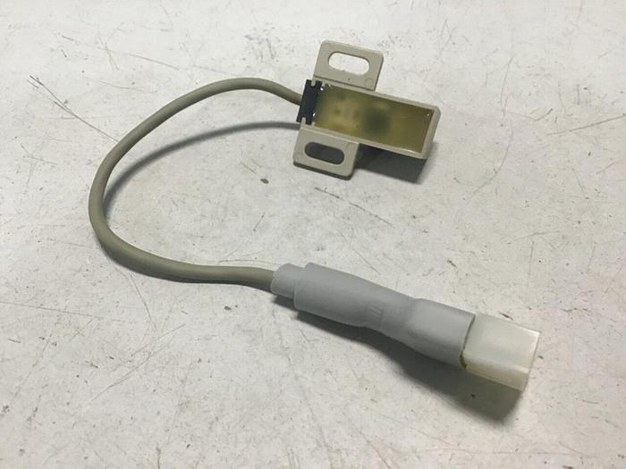 Used FUJI ELECTRIC Proximity Switch PE-B4D3 #128377