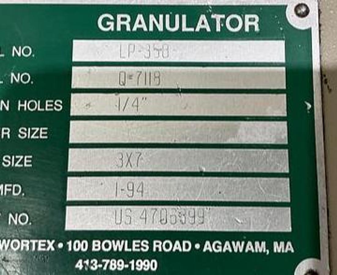 Used CONAIR WORTEX LP-350 GRINDER GRANULATOR USED #152557 Inside NEEDS TO BE CLEANED