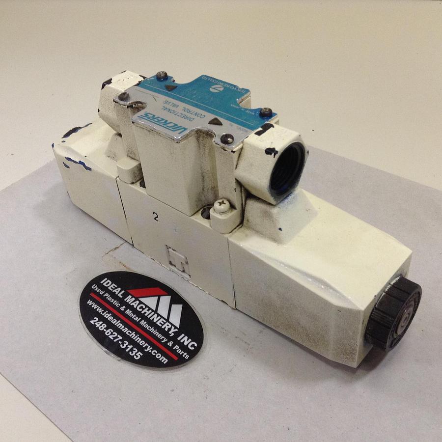 Used VICKERS Directional Control Valve DG4V36CMP7H750 USED