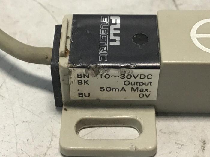 Used FUJI ELECTRIC Proximity Switch PE-B4D3 #128414