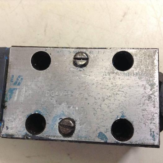 Used VICKERS Directional Hydraulic Valve DG4V322AMUHL760 Used