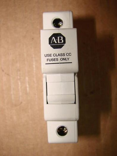 Used ALLEN BRADLEY 30 Amp Fuse Holder 1492-FB1C30 SER A #21282
