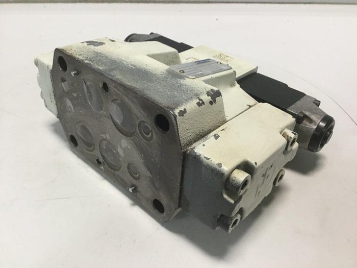 Used REXROTH Valve 4WE6J53/AG24NZ4 MANIFOLD #105737