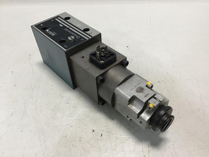 Used BOSCH Servo Proportional Valve 0 811 403 001 Used