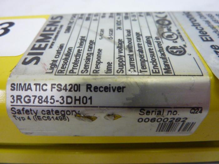 Used SIEMENS Light Curtain Receiver 3RG7845-3DH01 Used