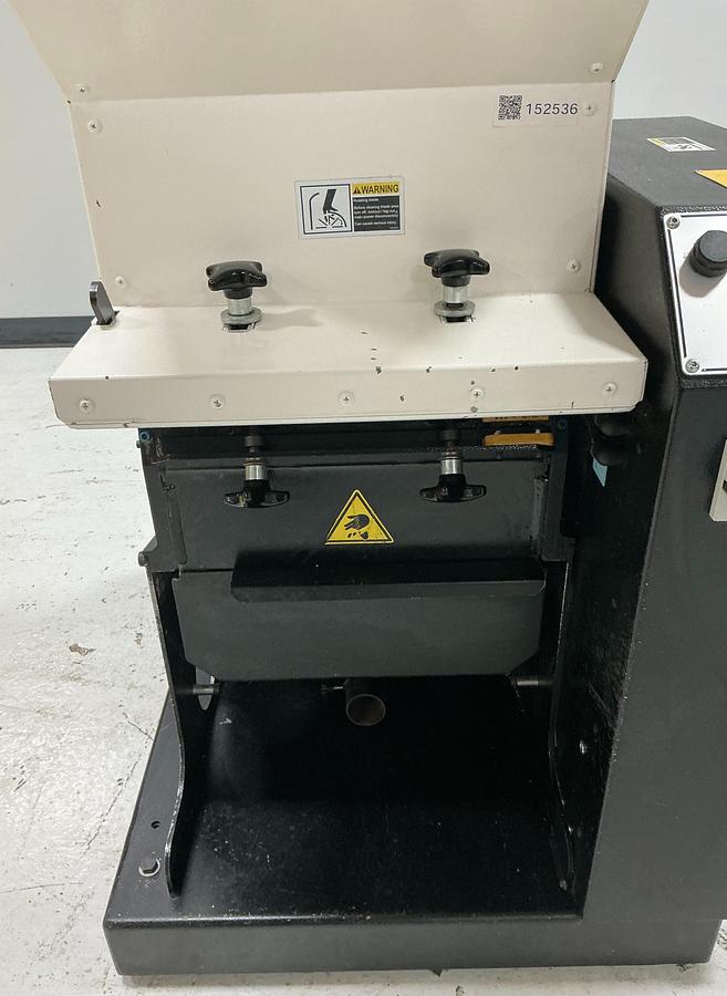 Used MILACRON MG814 GRINDER