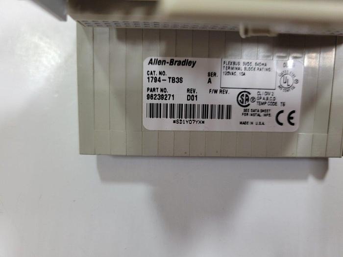 Used ALLEN BRADLEY I/O Module 1794-OB16 SER A #129364