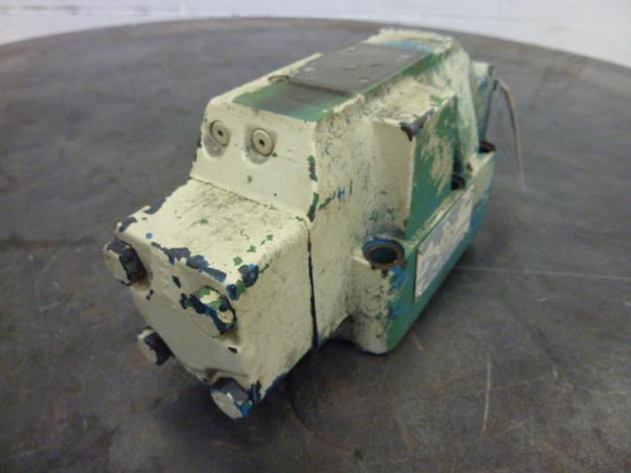 Used SPERRY VICKERS Valve DG5SH8OAETWB21 #66676