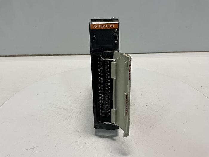 Used ALLEN BRADLEY 1756-OW16I SERIES A