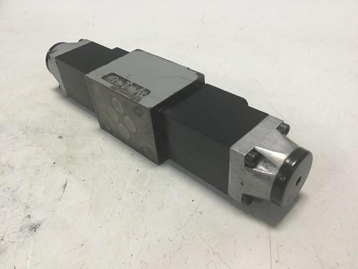 Used REXROTH Valve 4WE6E51/AG24N9K4V Used