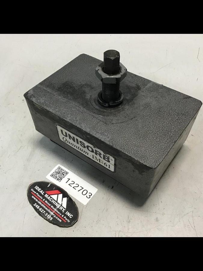 Used UNISORB Leveling Mount Pad 7 x 4 QUANTUM IM-61 USED