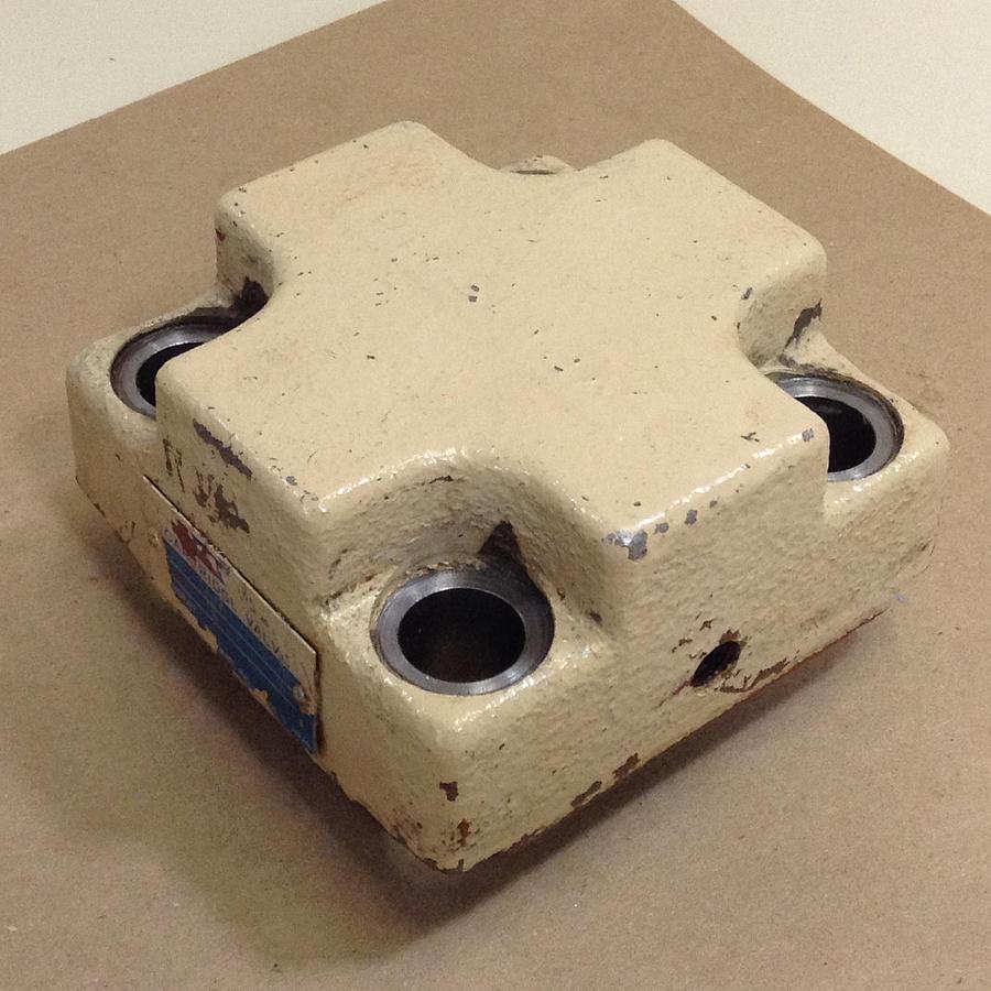 Used VICKERS Cartridge Valve CVC32NT3910JA Used