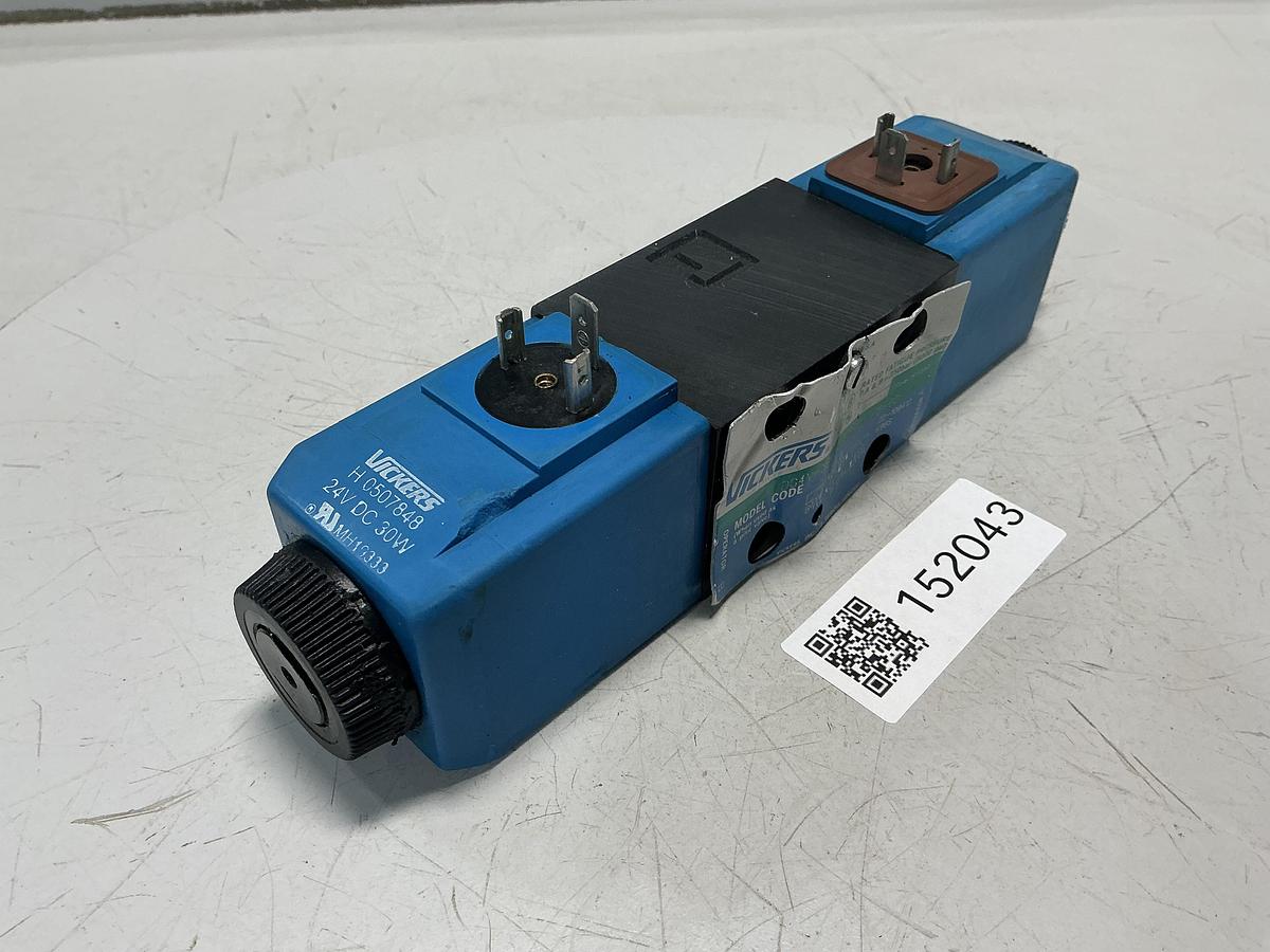 Used VICKERS DG4V-3S-33C-M-U-H5-60