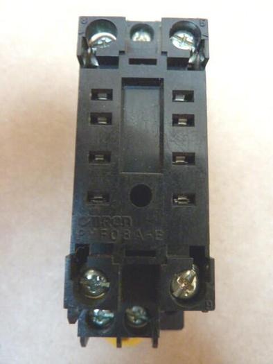 Used OMRON Relay Socket PYF08A-E #27576