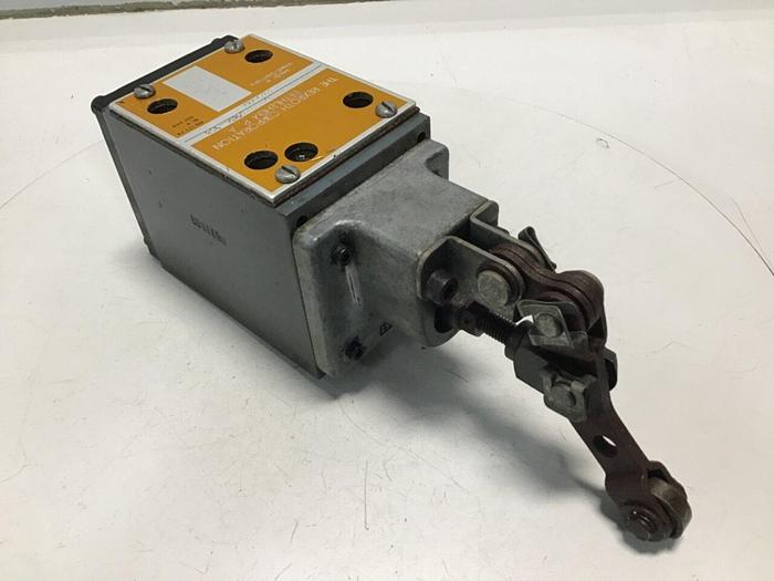 Used REXROTH Valve 54WMRC10D30SO122 #116311